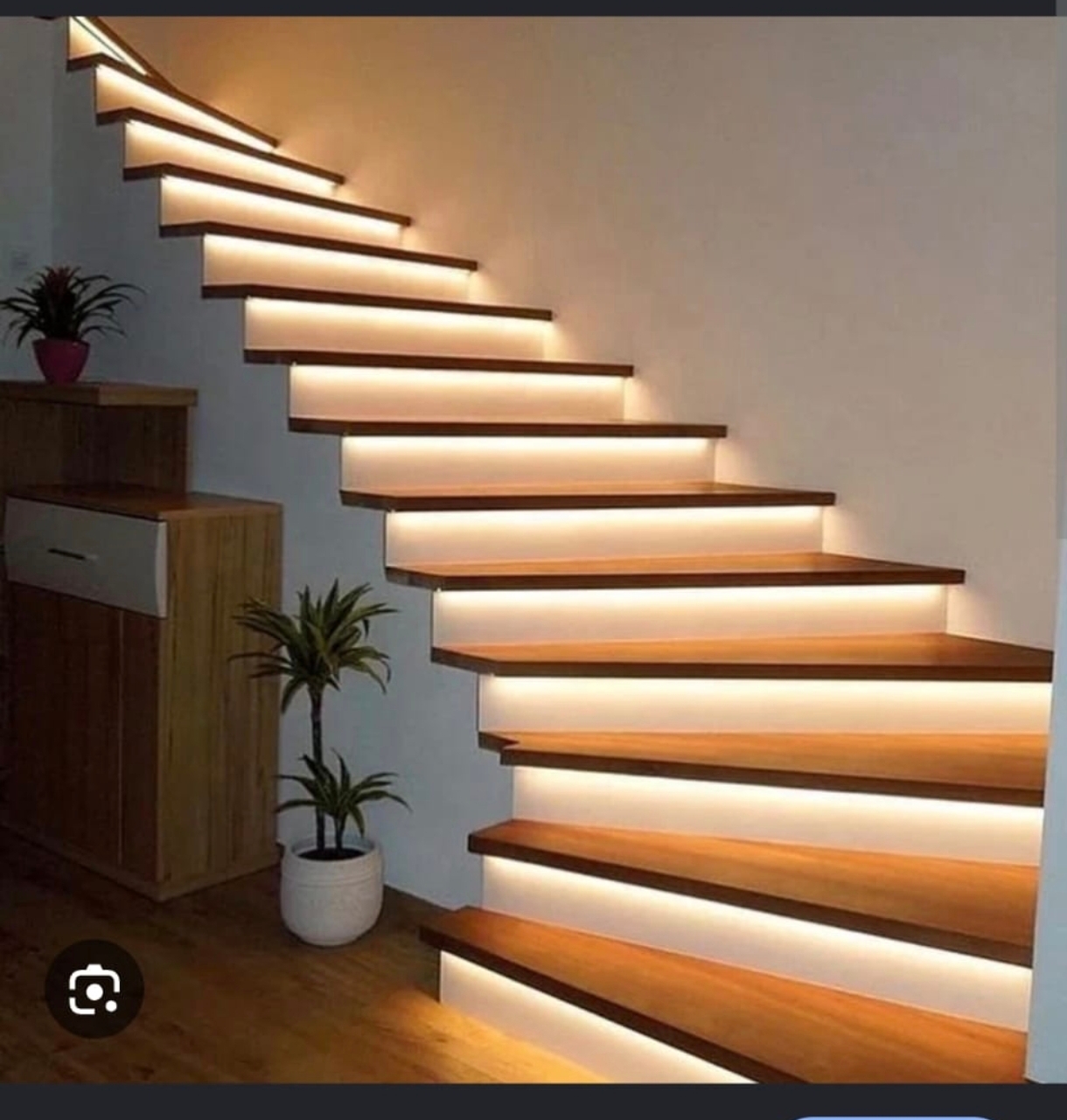 Escalera con iluminación LED